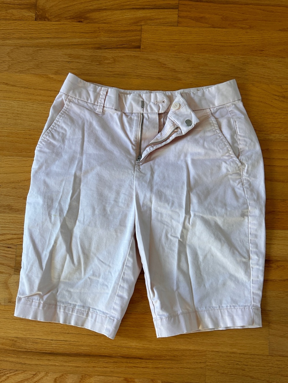 Girls Classic Chino Shorts in Light Pink